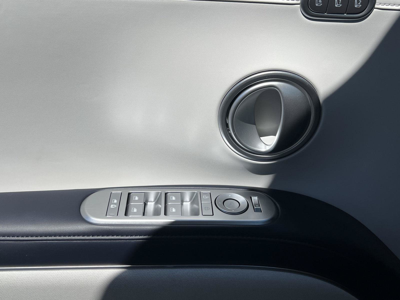 Certified 2026 Hyundai Palisade Calligraphy AWD/4WD image 31