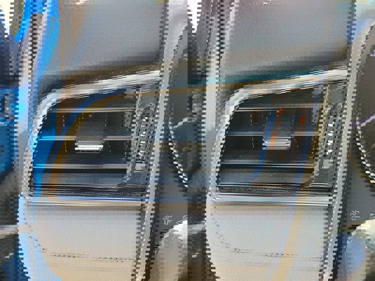 Used 2019 Toyota Camry SE image 32