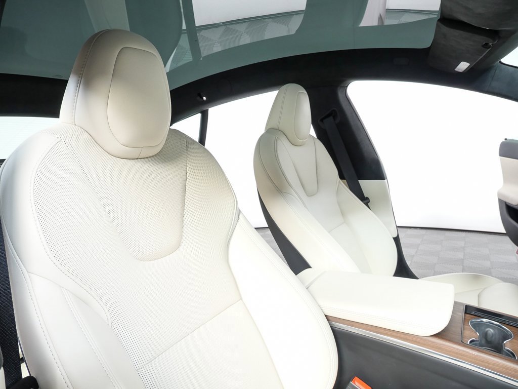 Used 2023 Tesla Model S Standard Range image 21