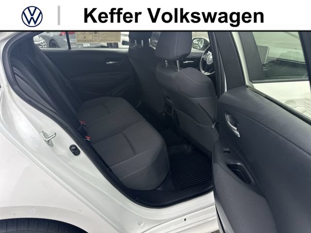 Used 2020 Toyota Corolla LE FWD image 26