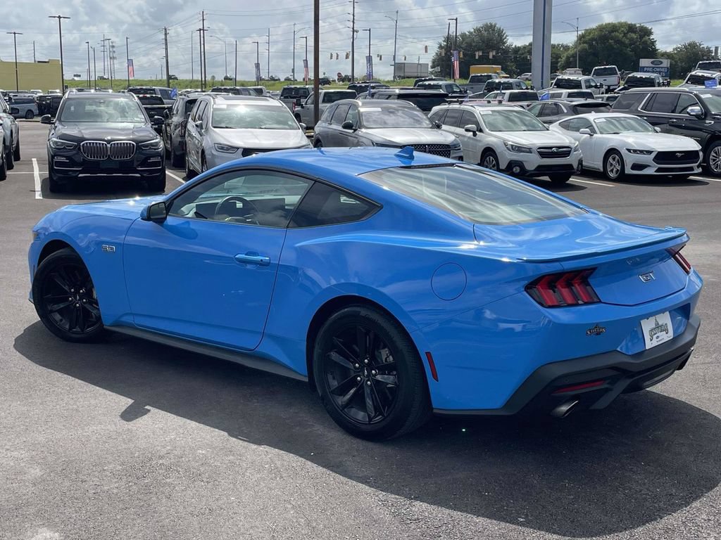 Certified 2025 Ford Mustang GT RWD image 5