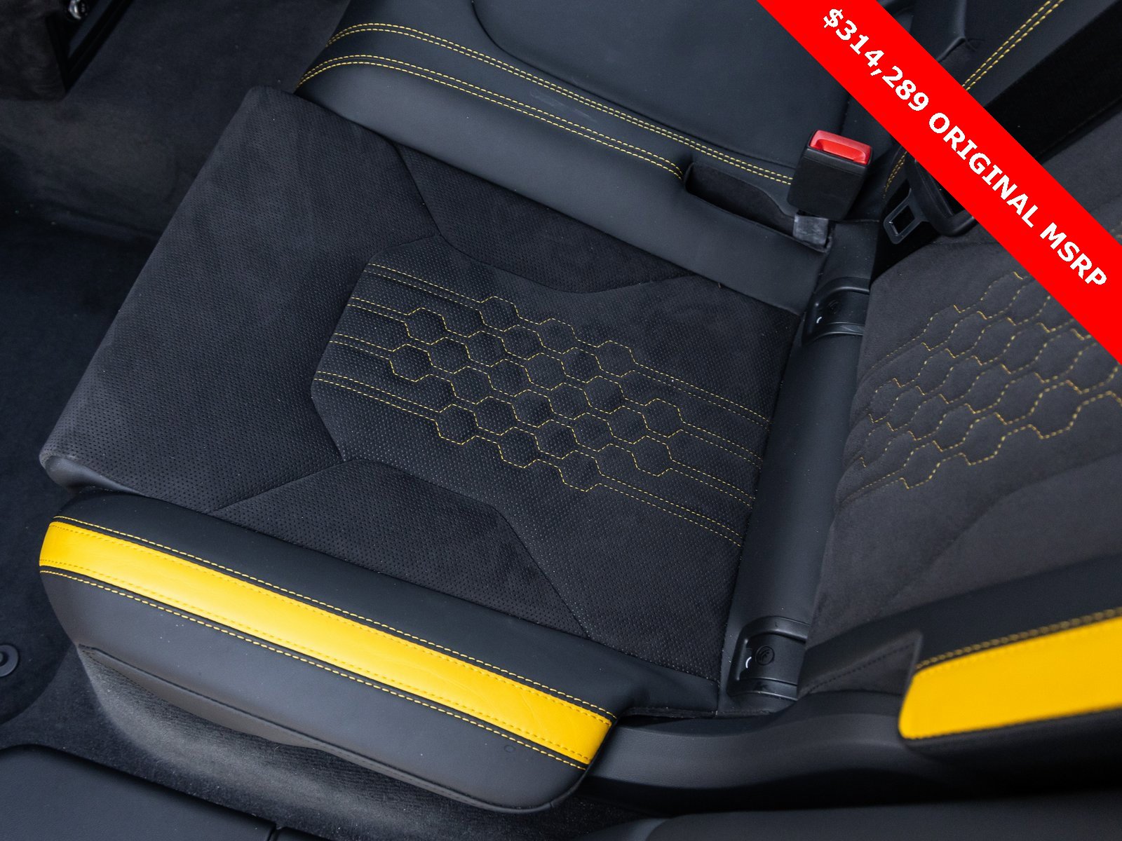 Used 2023 Lamborghini Urus S image 40