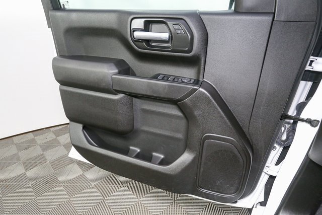 Used 2024 Chevrolet Silverado 1500 Custom image 32