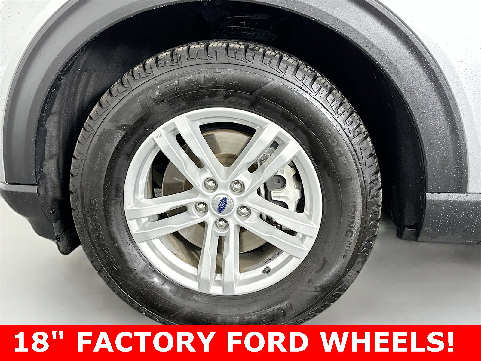 Used 2023 Ford Explorer XLT w/ Equipment Group 202A image 9