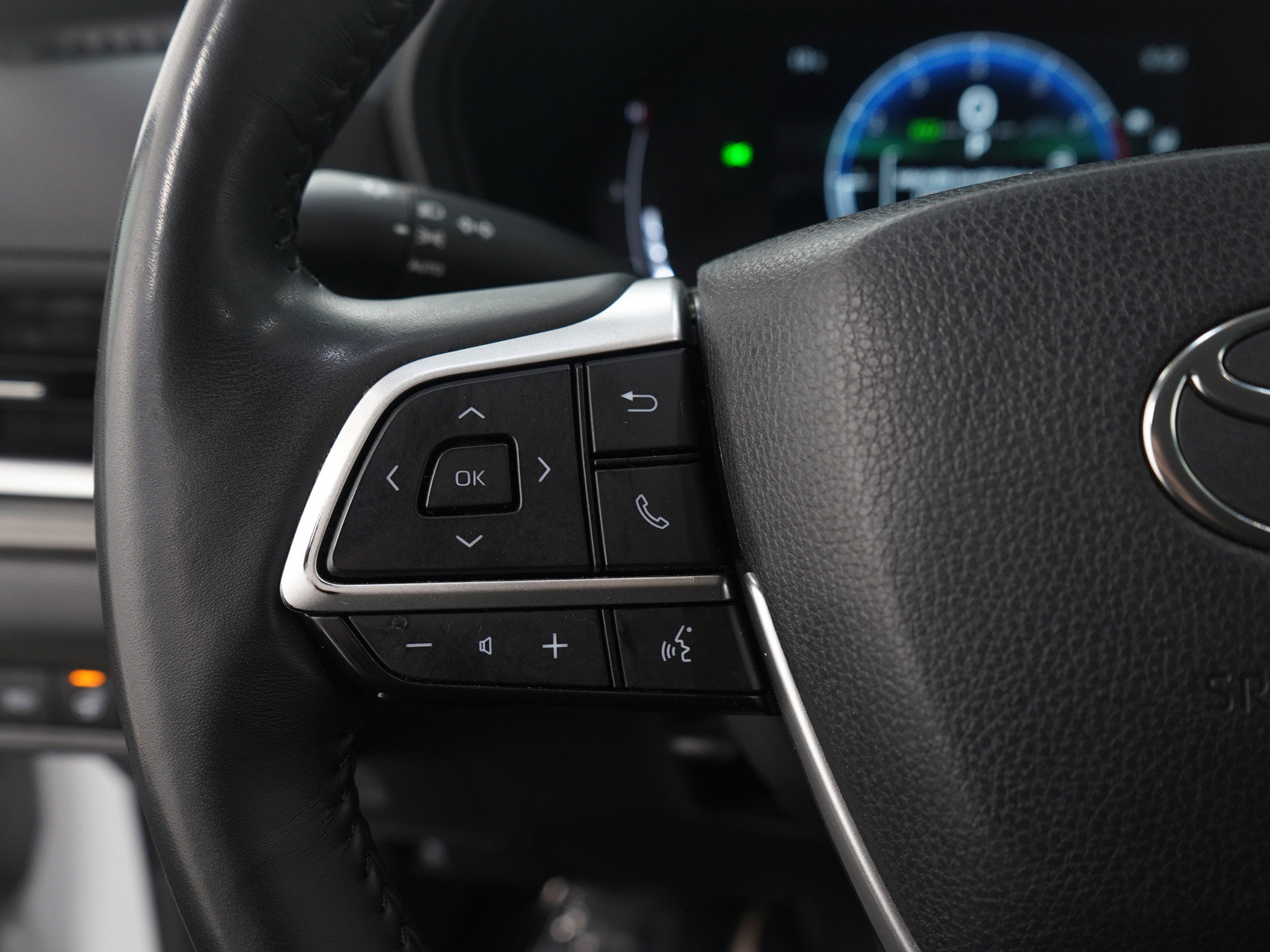 Used 2024 Toyota Grand Highlander XLE image 27