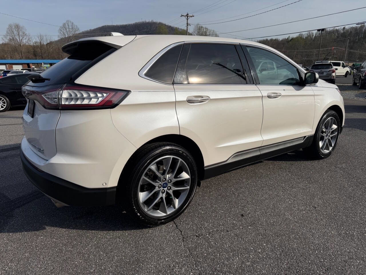 Used 2015 Ford Edge Titanium w/ Equipment Group 302A FWD image 6