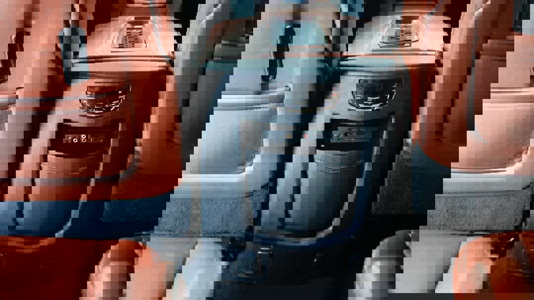 Used 2016 Cadillac Escalade ESV Luxury image 33