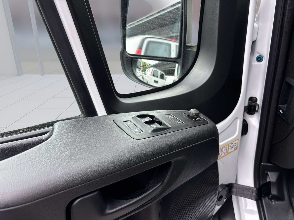 Used 2026 RAM ProMaster 2500 w/ Convenience Group FWD image 14