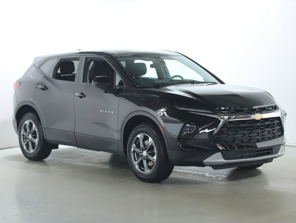 Used 2024 Chevrolet Blazer LT image 9