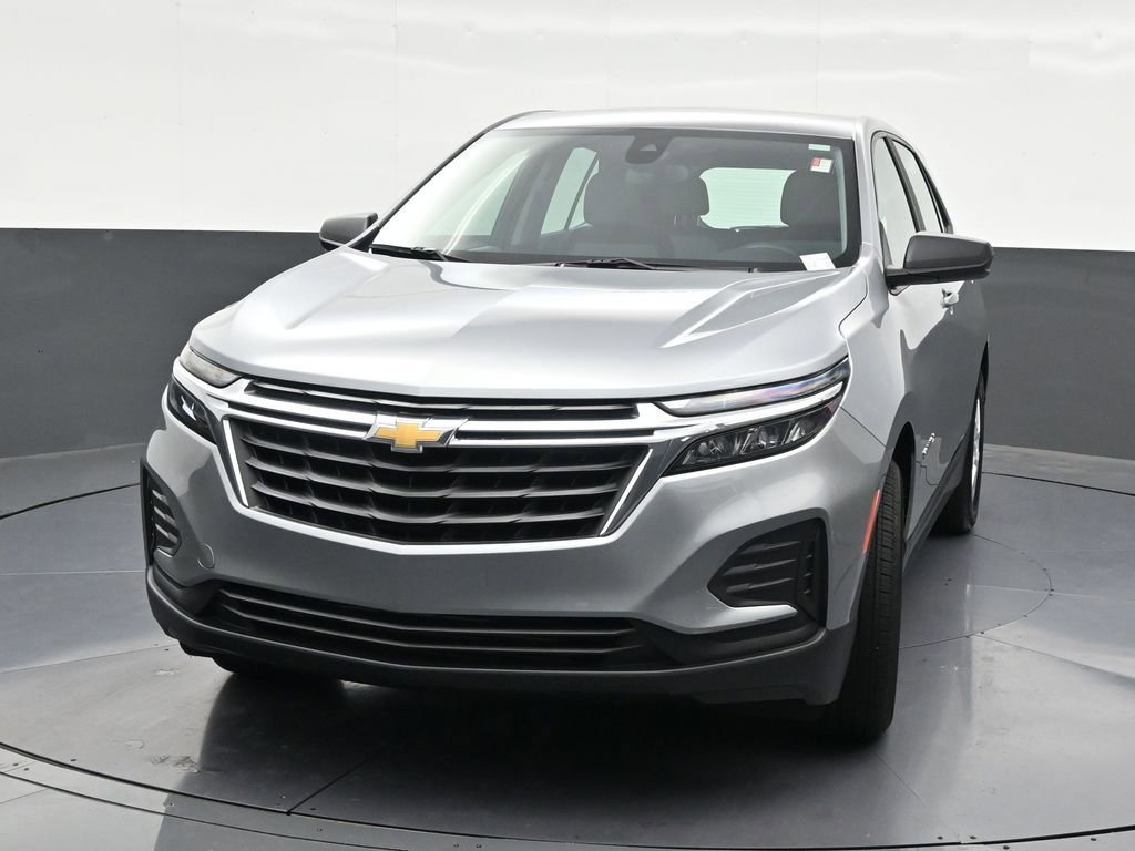 Used 2024 Chevrolet Equinox LS FWD image 9