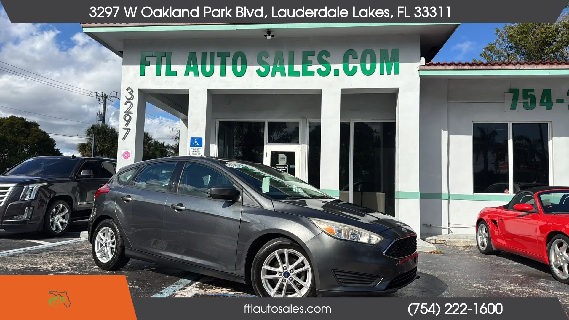 Used 2018 Ford Focus SE FWD image 2