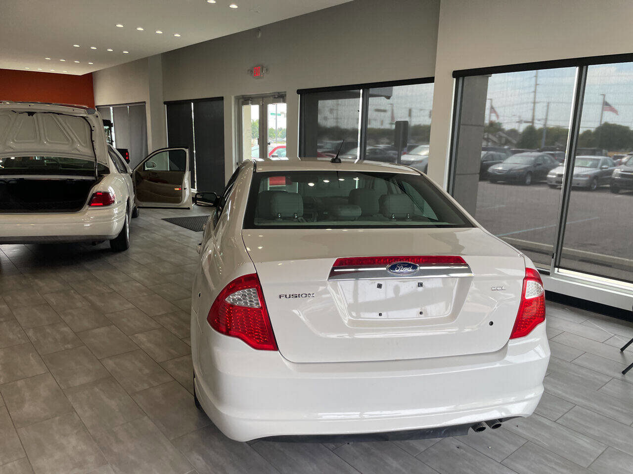 Used 2012 Ford Fusion SEL image 10