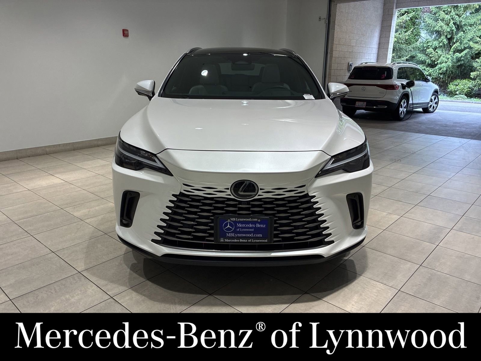 Used 2023 Lexus RX 350 w/ Cold Area Package AWD/4WD image 2