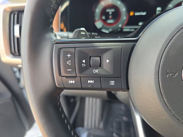 Used 2025 Nissan Pathfinder Platinum w/ Cargo Package image 25