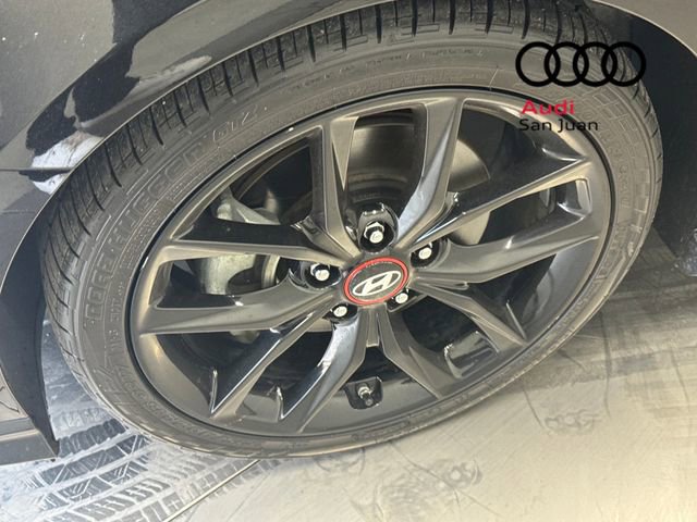 Used 2019 Hyundai Veloster Turbo R-Spec image 6