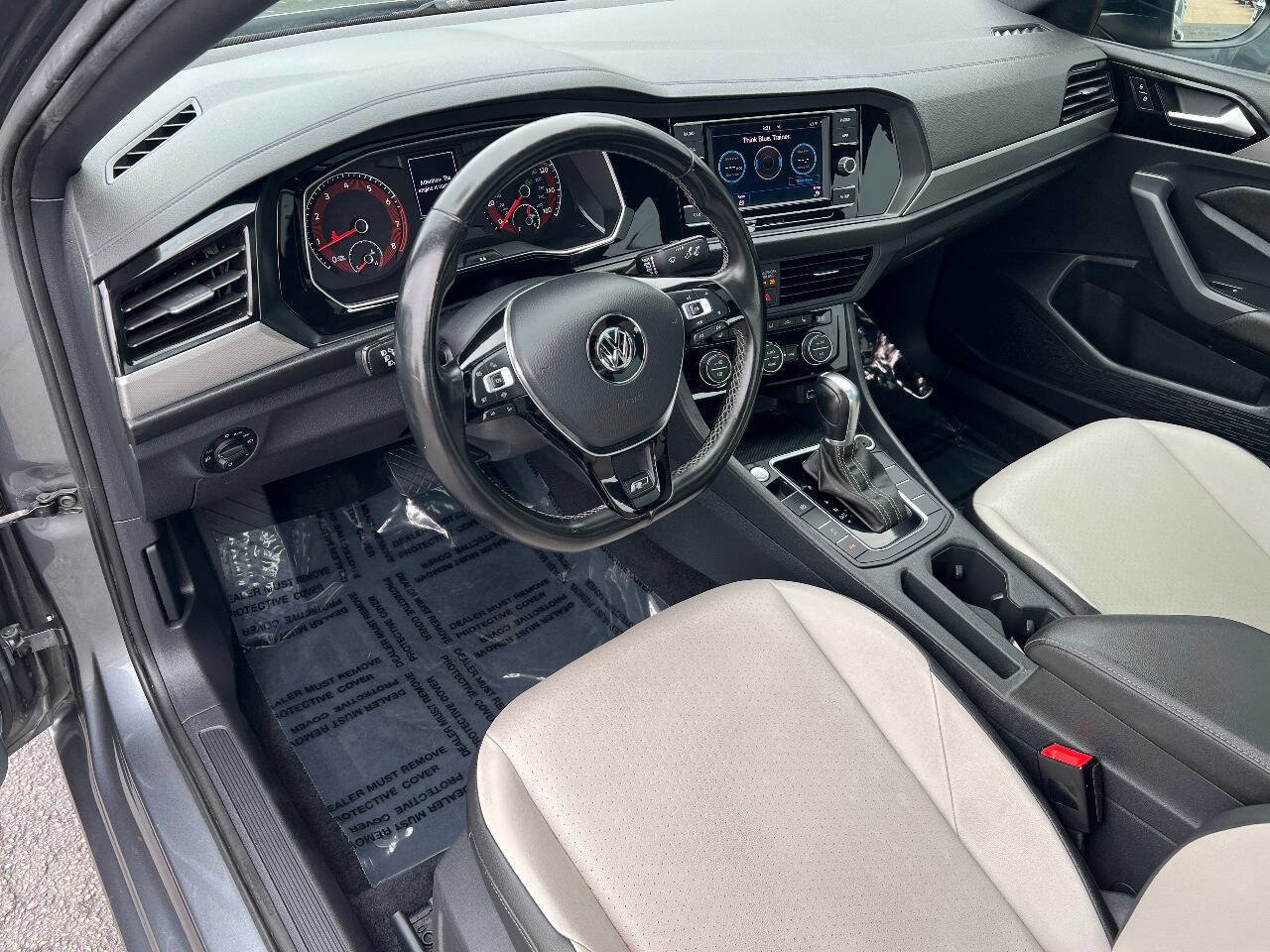 Used 2019 Volkswagen Jetta R-Line FWD image 18