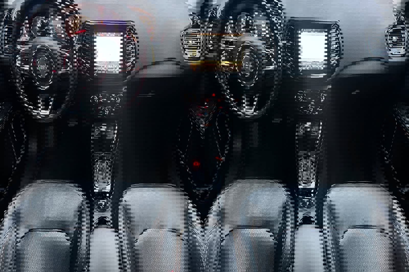 Used 2018 Jeep Compass Limited w/ Navigation Group image 4