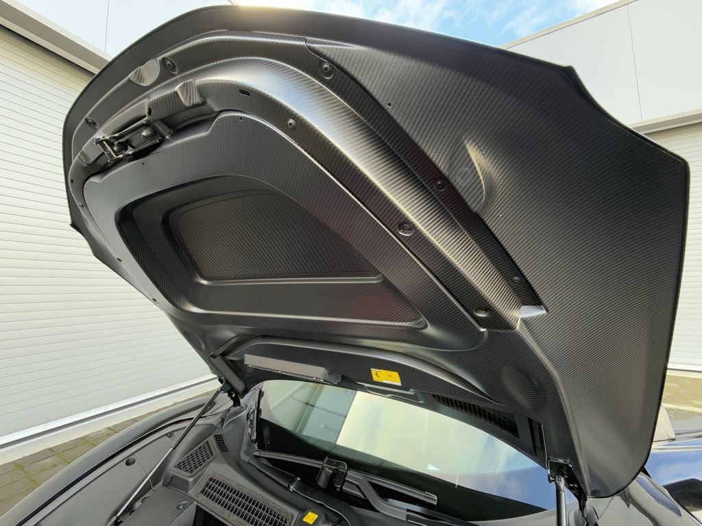 Certified 2022 Ferrari SF90 Spider image 27