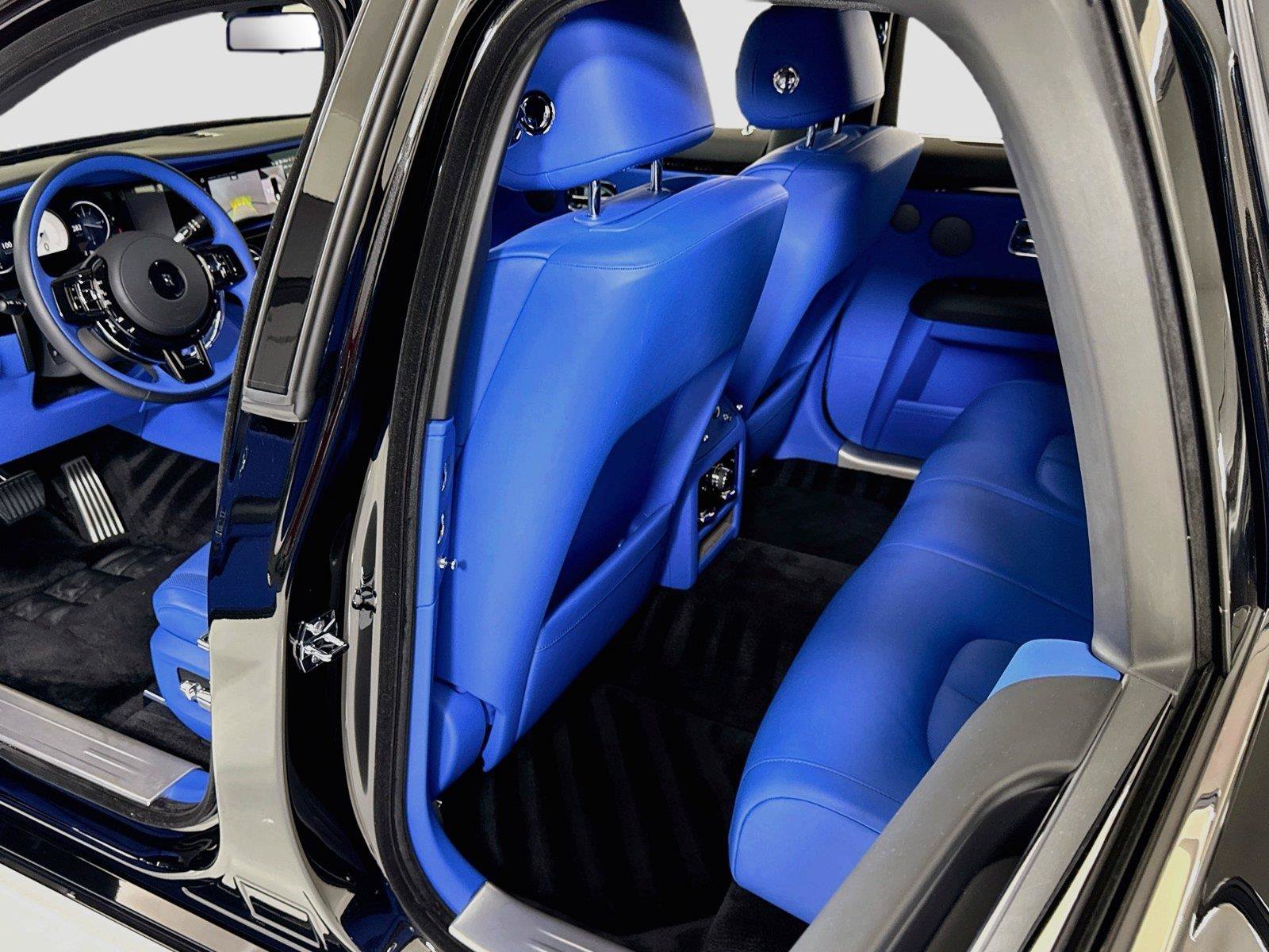 Used 2025 Rolls-Royce Ghost AWD/4WD image 29