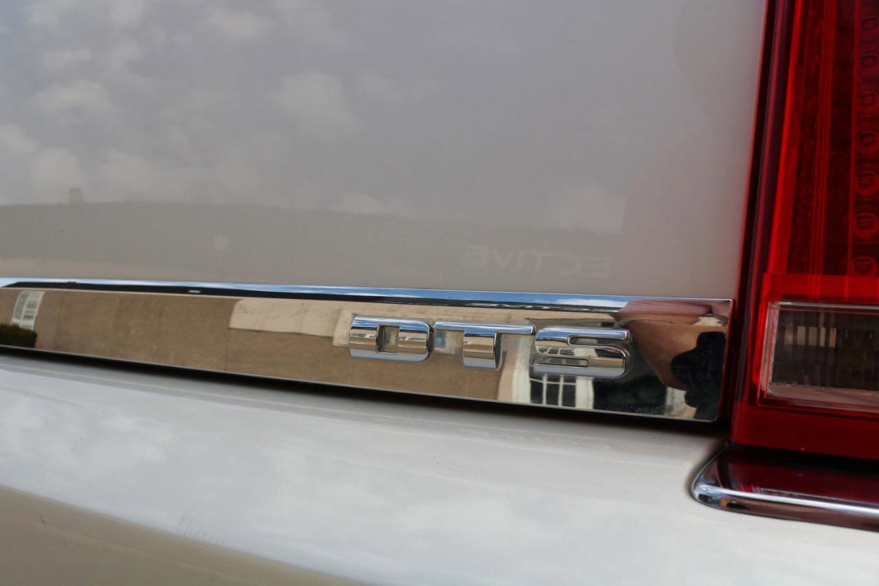 Used 2009 Cadillac DTS w/ Sun And Sound Package image 12