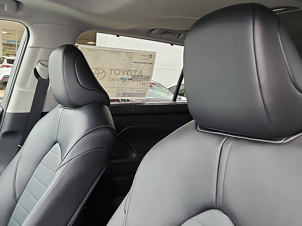 New 2026 Toyota Highlander XLE AWD/4WD image 8