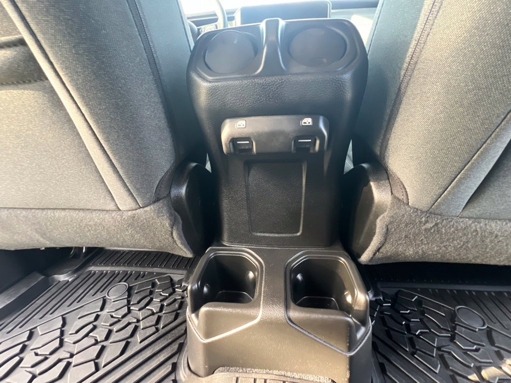 Used 2024 Jeep Wrangler Unlimited Sport AWD/4WD image 22