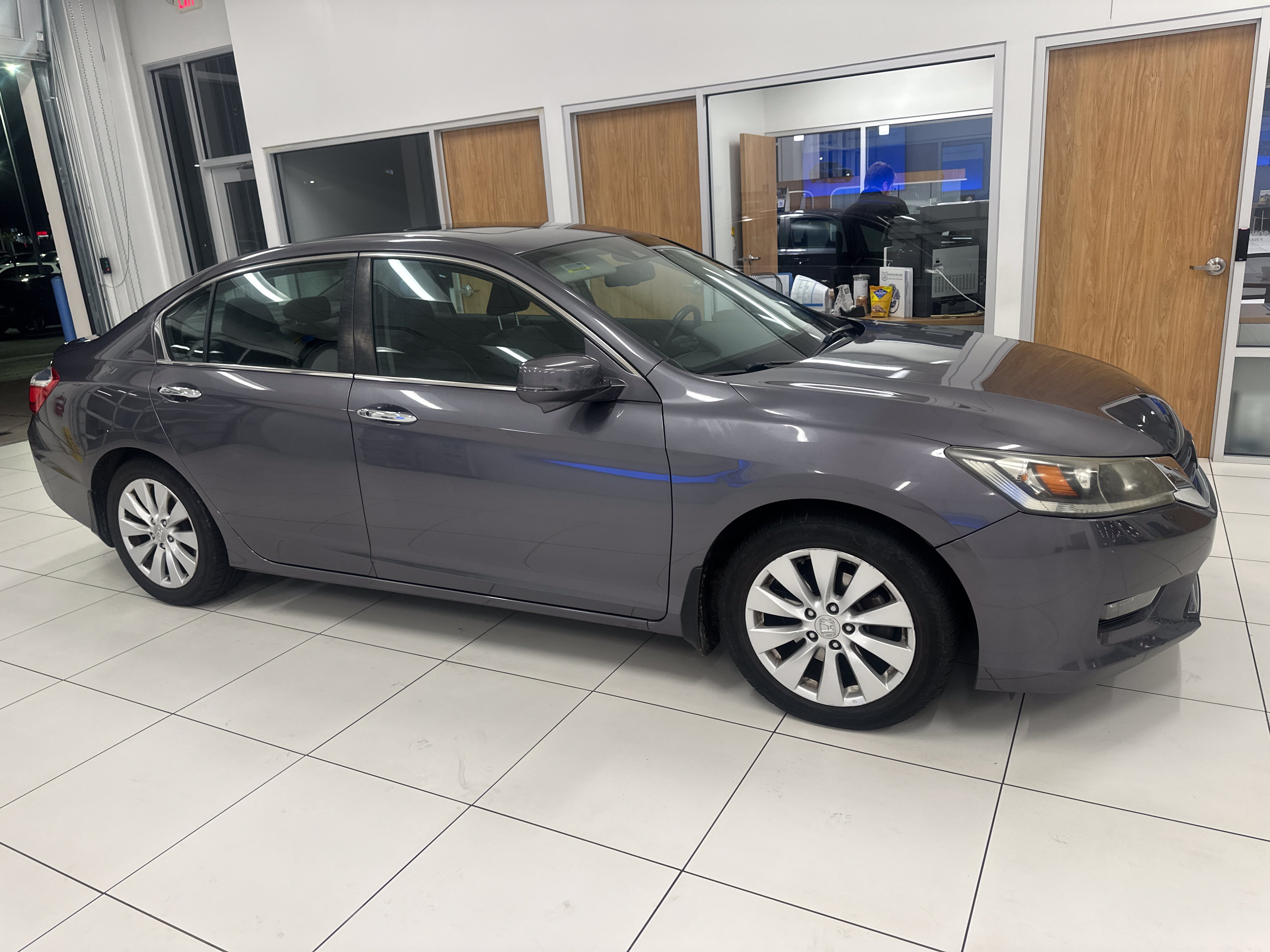 Used 2015 Honda Accord EX-L image 17