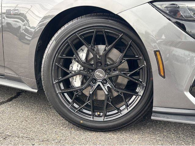 Used 2026 Ford Mustang GT Premium RWD image 4