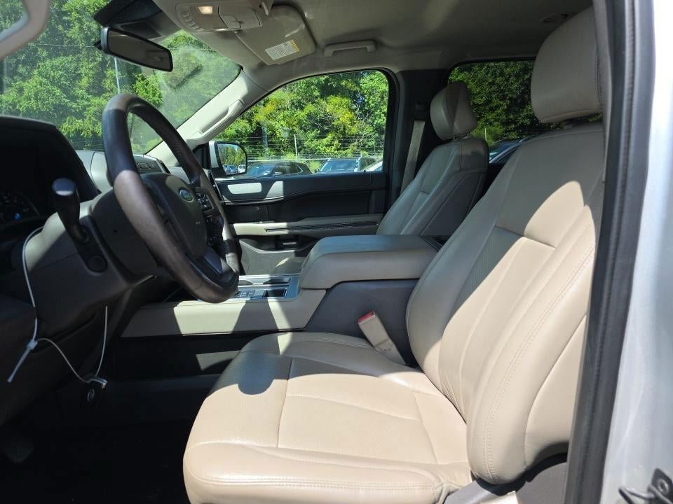 Used 2019 Ford Expedition XLT w/ Equipment Group 202A RWD image 6