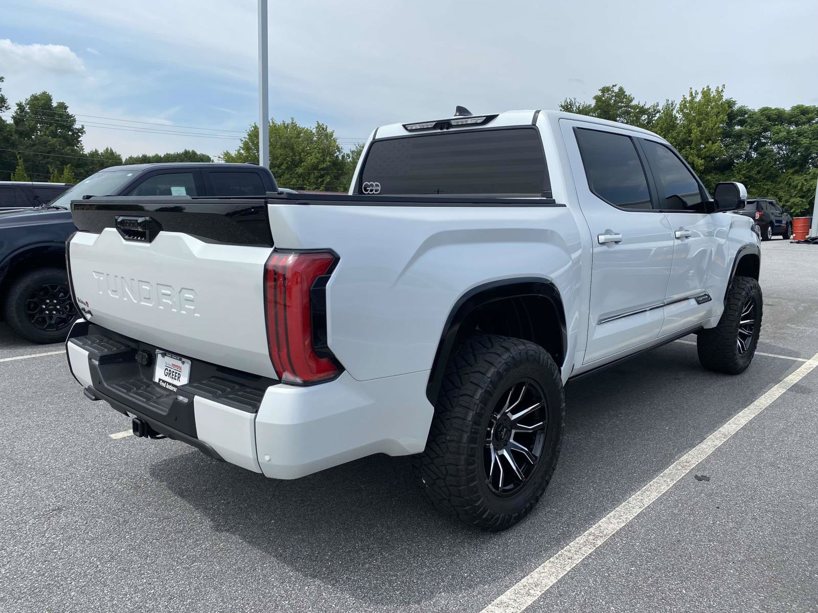 Used 2025 Toyota Tundra Platinum AWD/4WD image 7