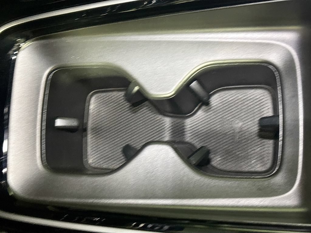 Certified 2024 Volkswagen ID.4 Pro S AWD/4WD image 17