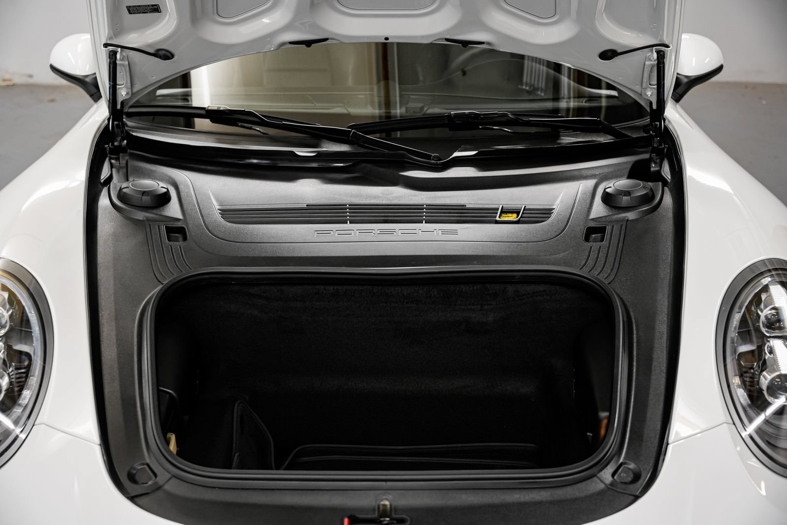 Used 2014 Porsche 911 Turbo S AWD/4WD image 43