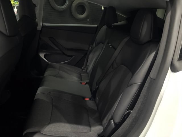 Used 2026 Tesla Model Y Long Range AWD/4WD image 17