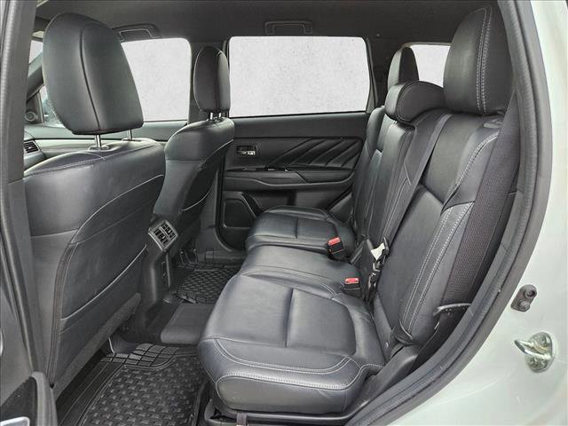 Used 2022 Mitsubishi Outlander SEL AWD/4WD image 16