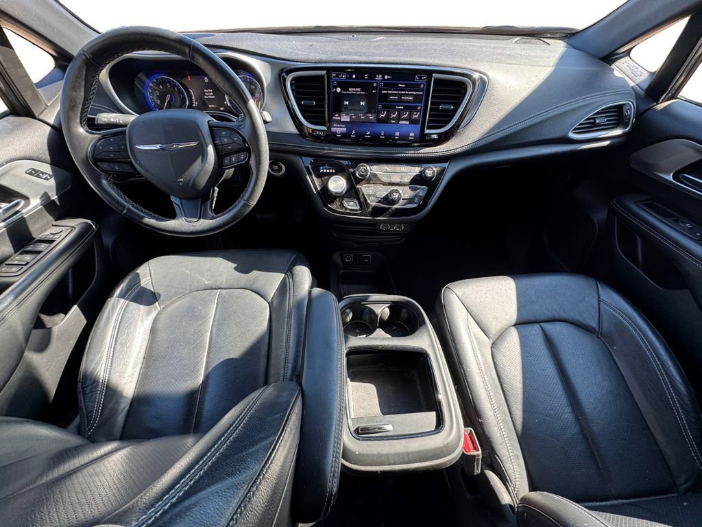 Used 2021 Chrysler Pacifica Touring-L w/ S Appearance Package image 12