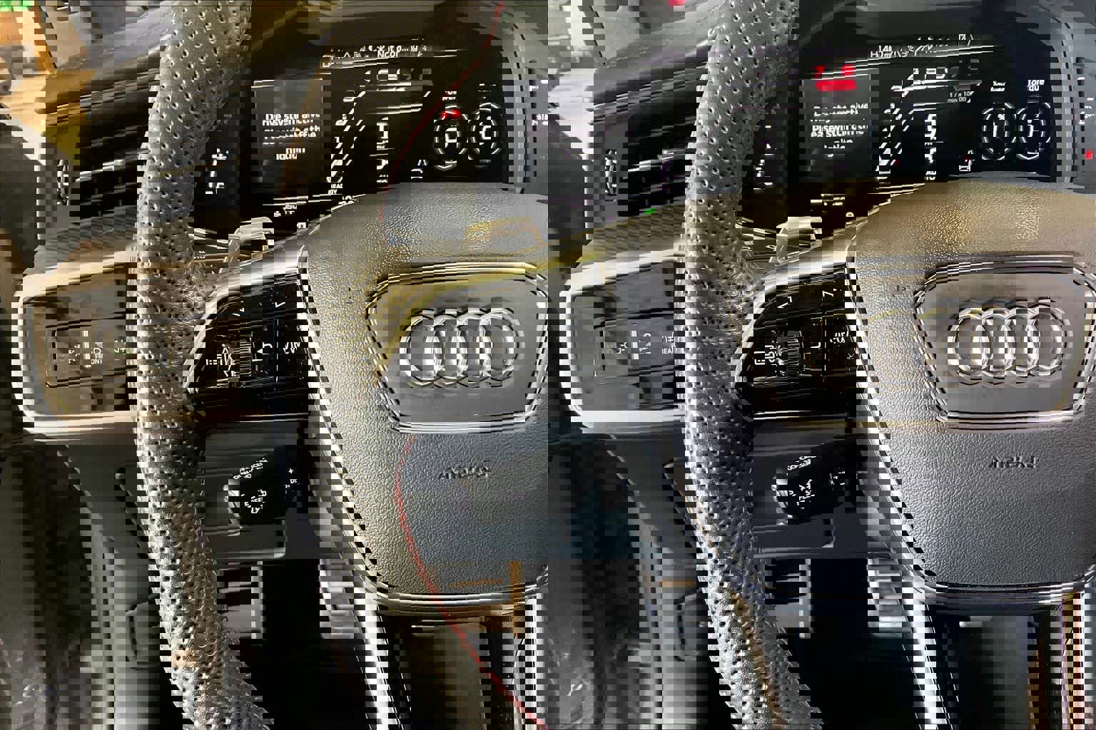 Used 2024 Audi RS 7 Performance w/ Black Optic Package image 22