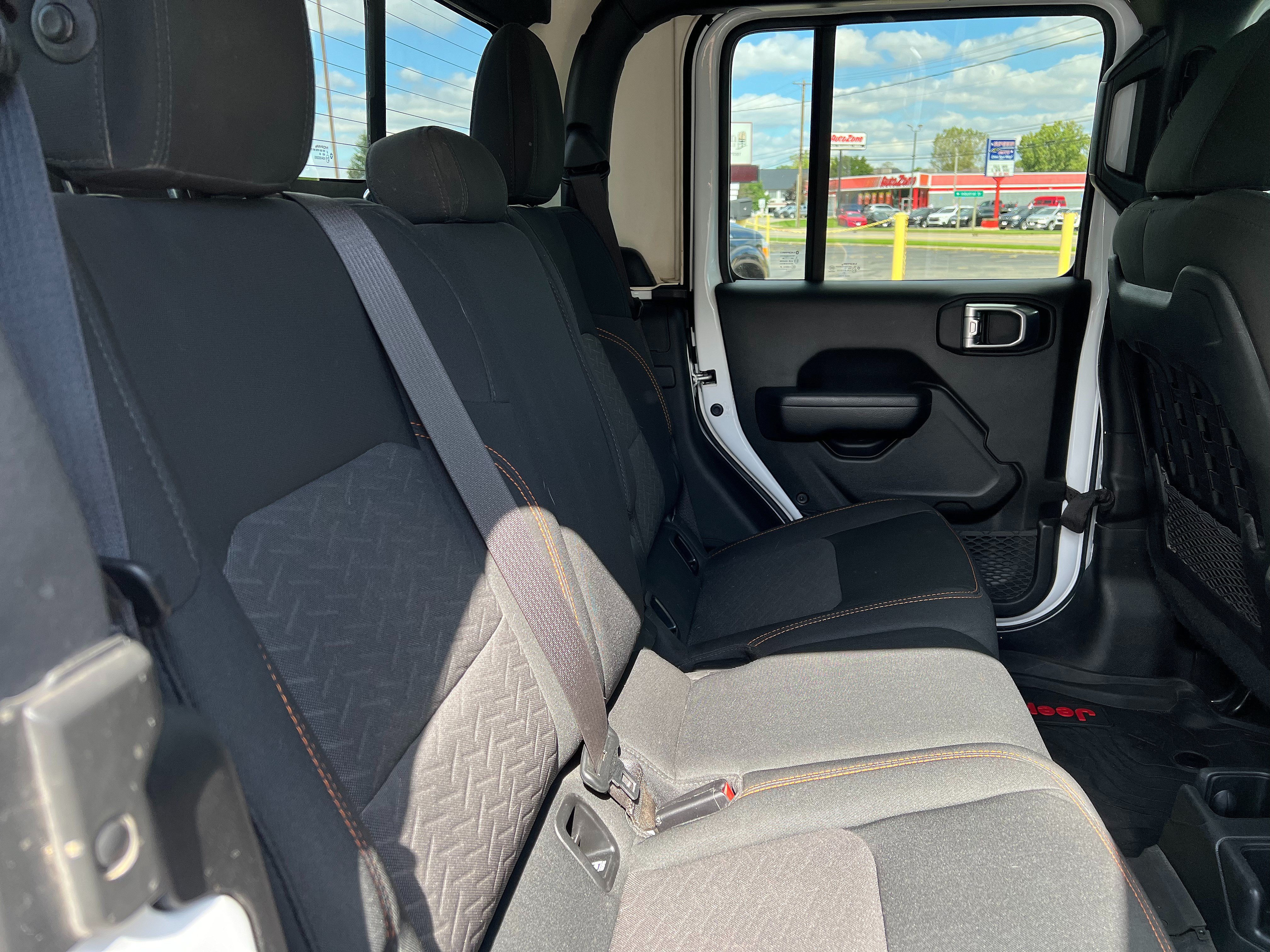 Used 2022 Jeep Gladiator Mojave AWD/4WD image 24