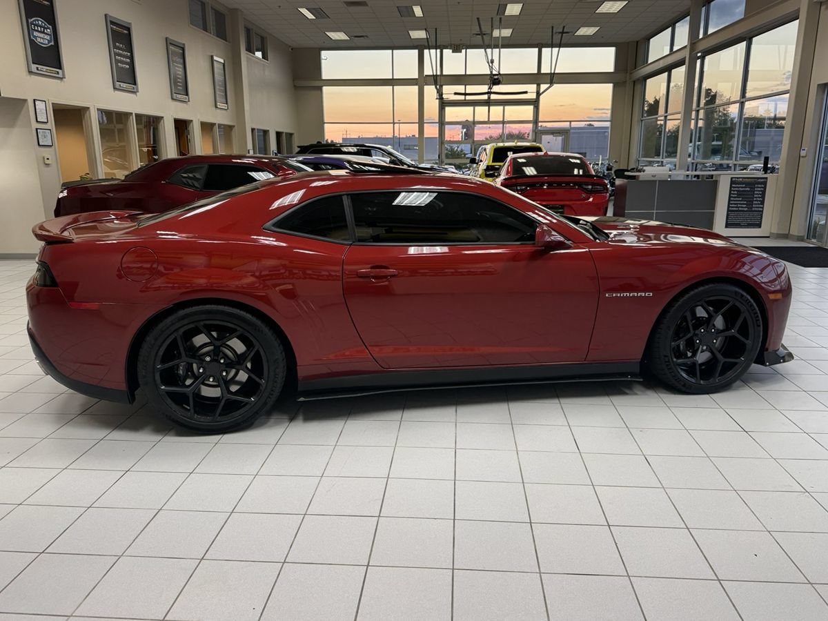 Used 2014 Chevrolet Camaro ZL1 RWD image 8