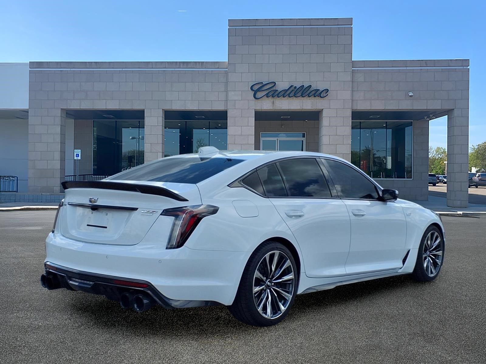 Used 2026 Cadillac CT5 V Blackwing w/ Carbon Fiber 2 Package RWD image 5