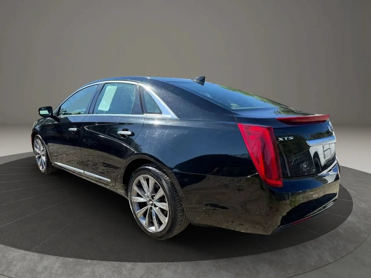 Used 2017 Cadillac XTS FWD image 7