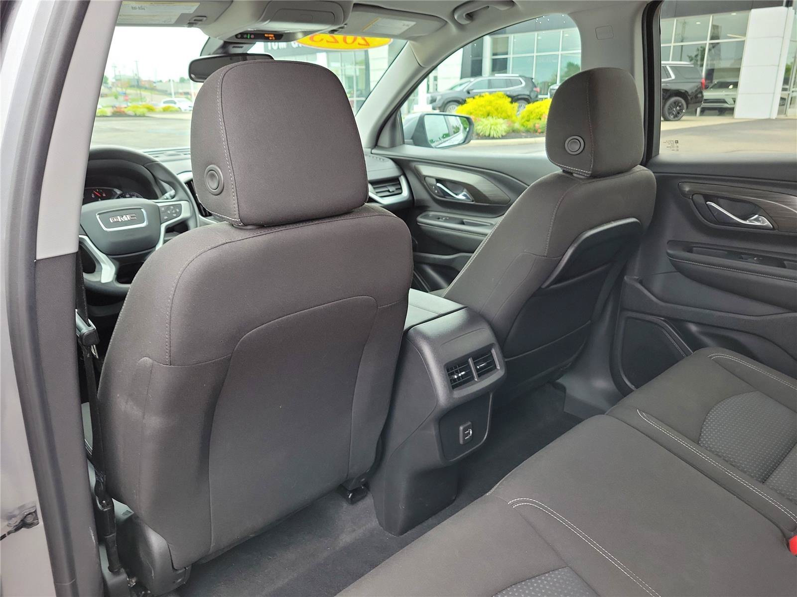 Used 2023 GMC Terrain SLE w/ Driver Convenience Package FWD image 14