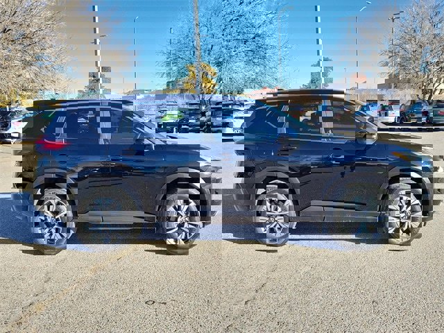 Certified 2023 Nissan Rogue SV image 2