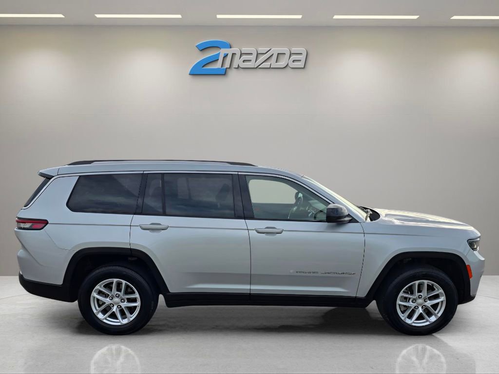 Used 2023 Jeep Grand Cherokee L Laredo image 6