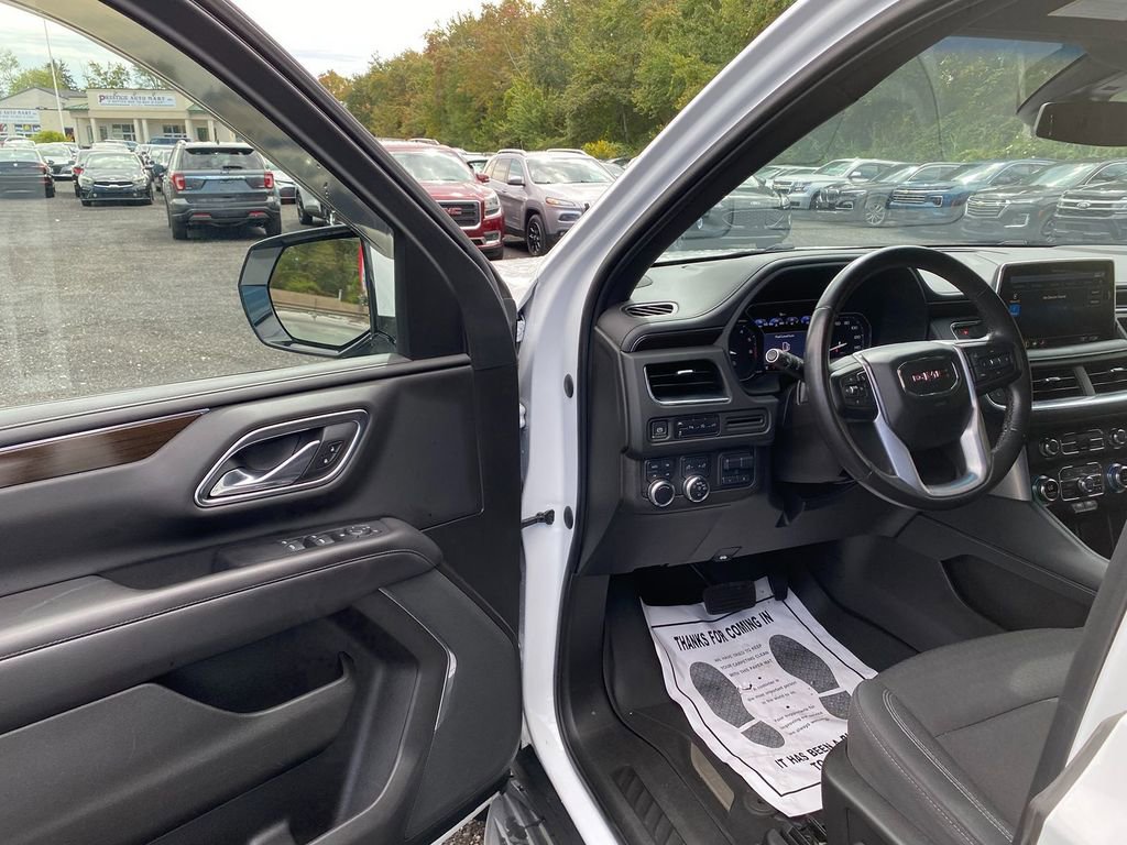 Used 2021 GMC Yukon XL SLE w/ Gmc Pro Safety Plus Package image 10