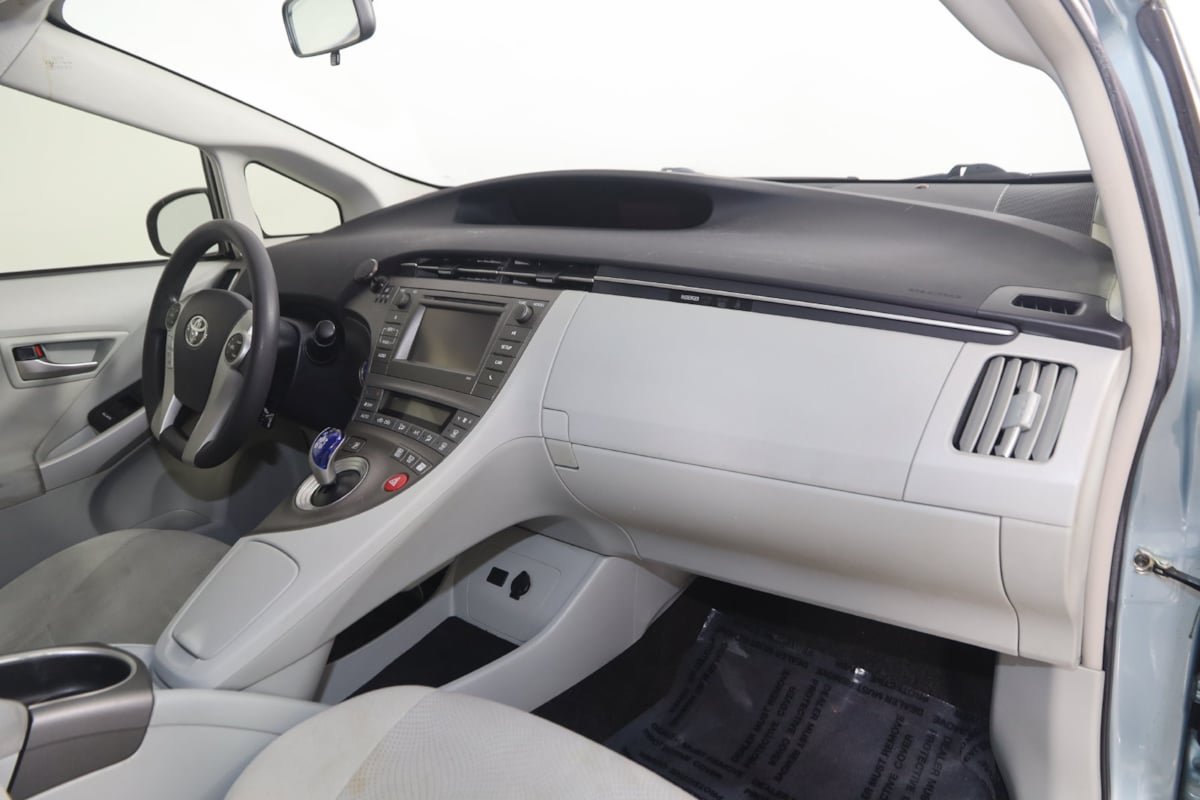 Used 2014 Toyota Prius Two FWD image 27