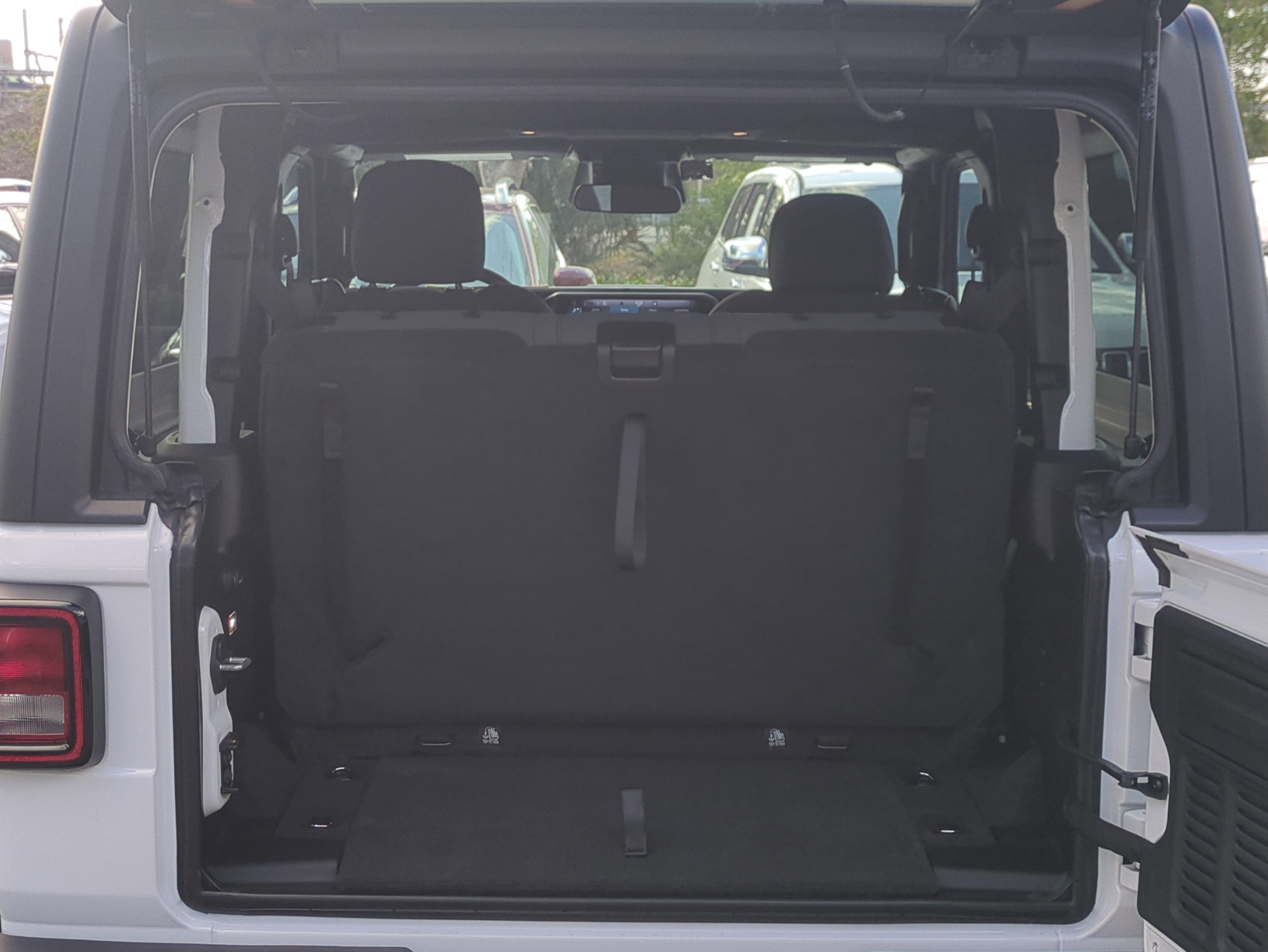 Certified 2025 Jeep Wrangler Willys image 15