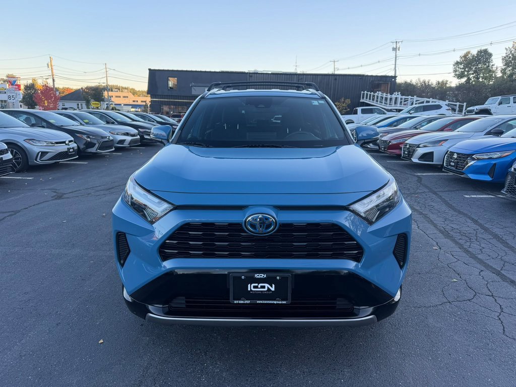 Used 2022 Toyota RAV4 SE w/ SE Grade Weather Package AWD/4WD image 8