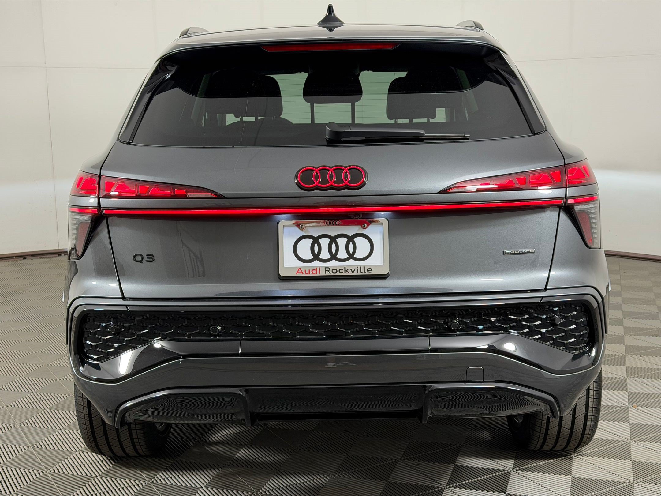 New 2026 Audi Q3 quattro 2.0T AWD/4WD image 10