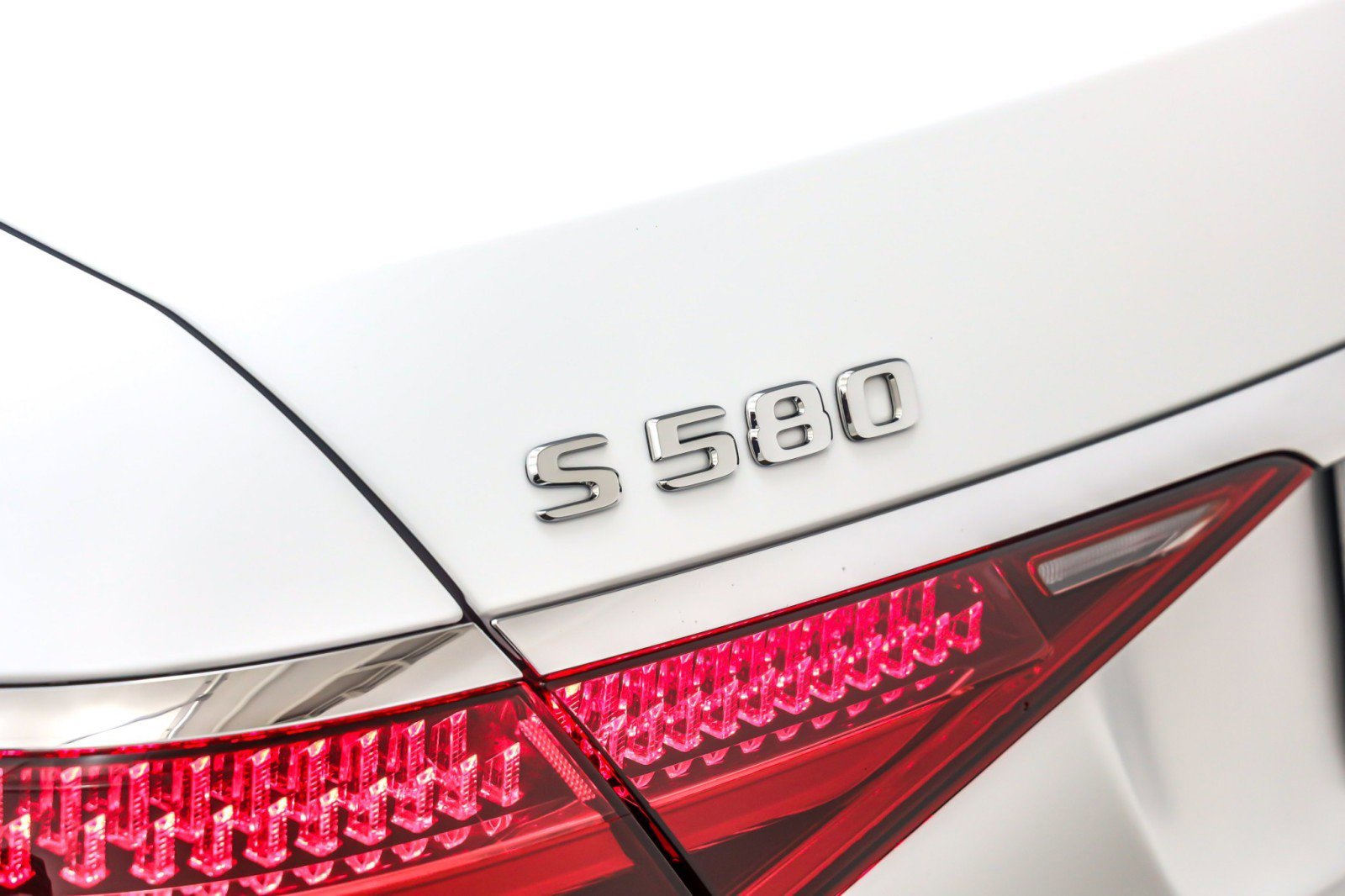 Certified 2024 Mercedes-Benz S 580 4MATIC Sedan image 9