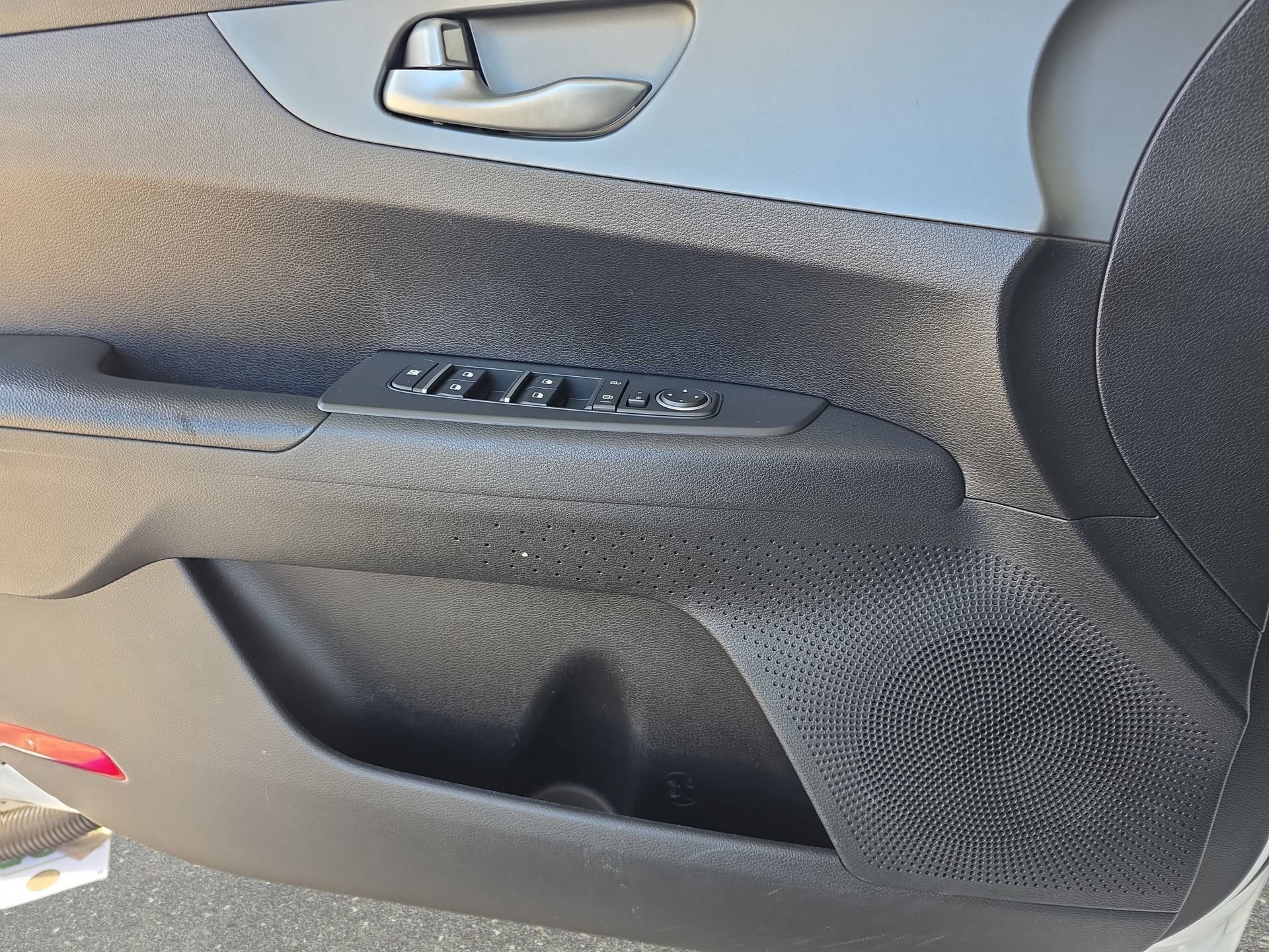 Used 2020 Kia Forte LXS FWD image 25